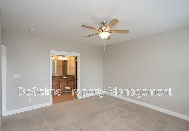 3866 Somers Ln — Photo 32