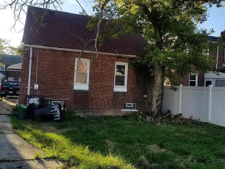 15332 Saint Marys St — Photo 25