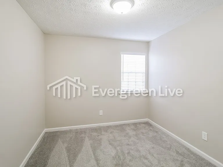 2613 Laurel View Dr — Photo 13