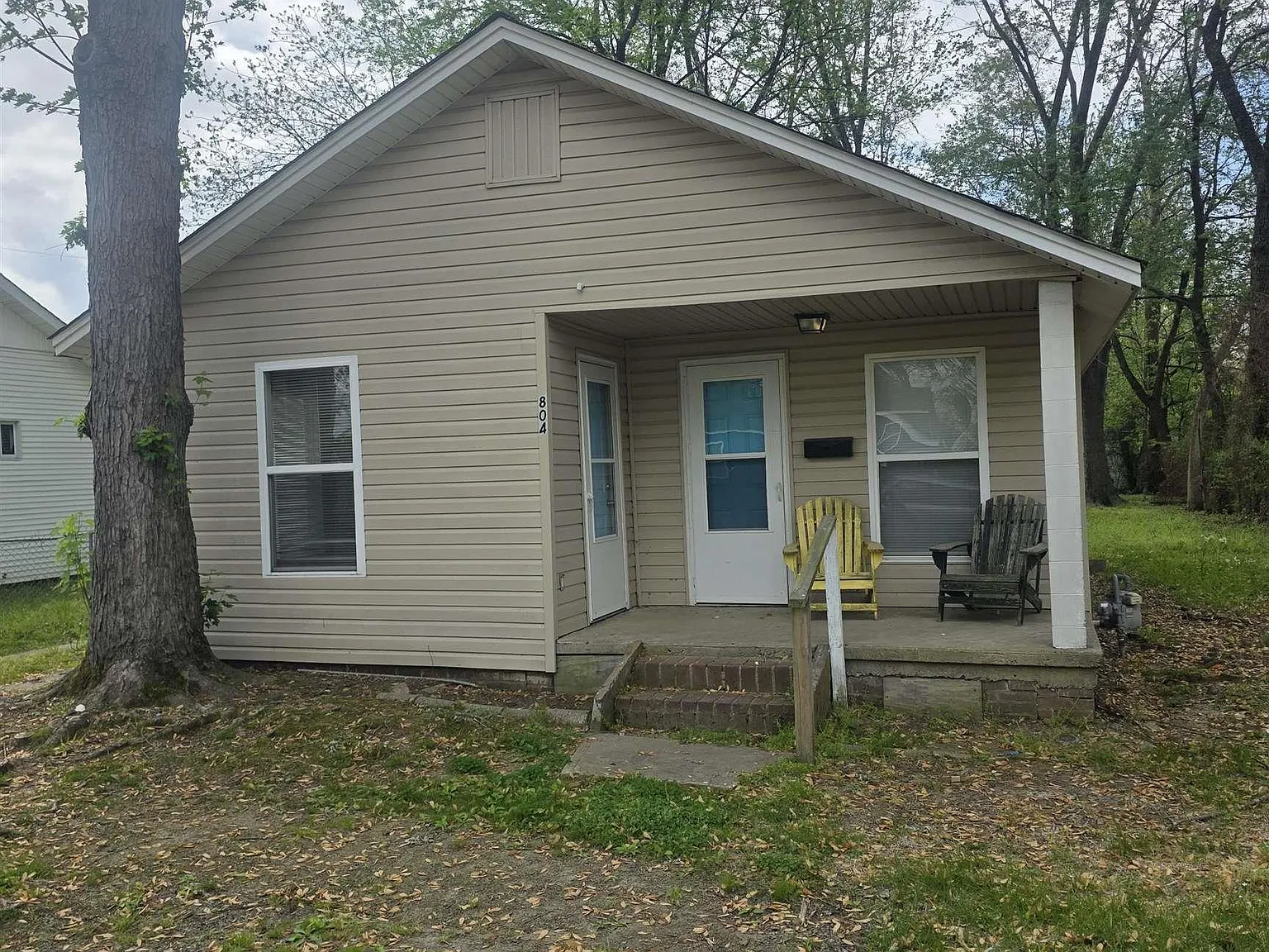 2 bed, 1.0 bath, 744 sqft, $795 — Photo 3
