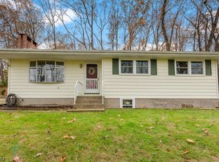 245 County Route 579, Bloomsbury, NJ 08804