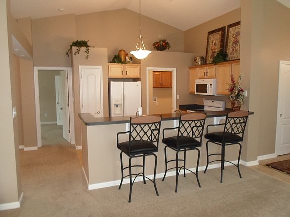 4th image of 1358 Hamilton Dr