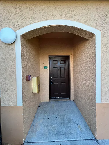 161 Palm Dr #107 Photo 1