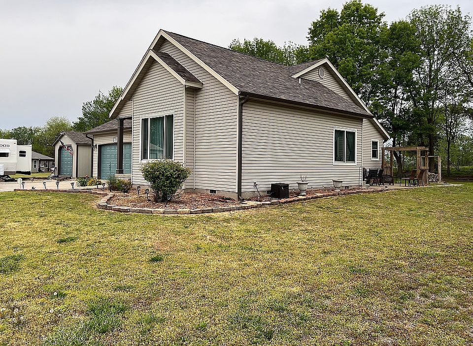 1st image of 7087 SE Zebra Dr
