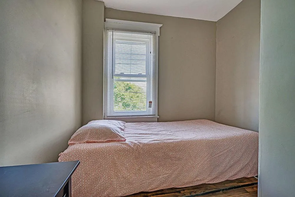 3 bed, 1500 sqft, $1,850 — Photo 2