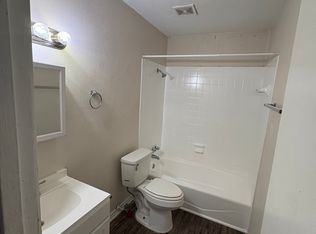 1301 N Eastman Rd APT D2, Longview, TX 75601