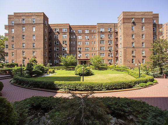 4th image of 99-41 64th Ave APT F8