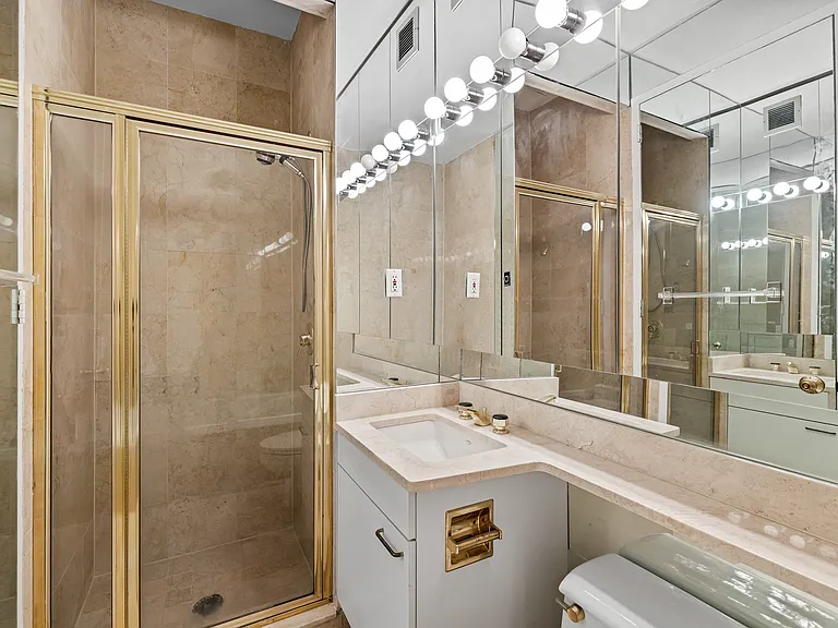 524 E 72nd St #31AG — Photo 9