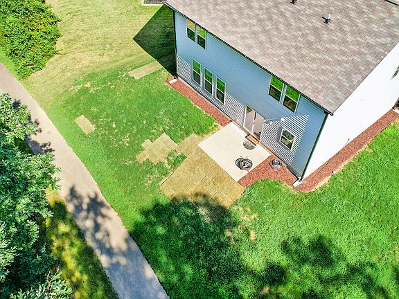 5th image of 118 Hemlock Green Ln