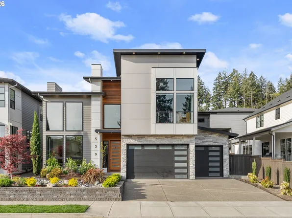 529 NE Province Dr, Camas, WA 98607