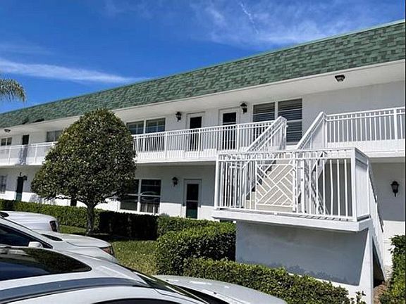 2nd image of 2800 Indian River Blvd APT D5