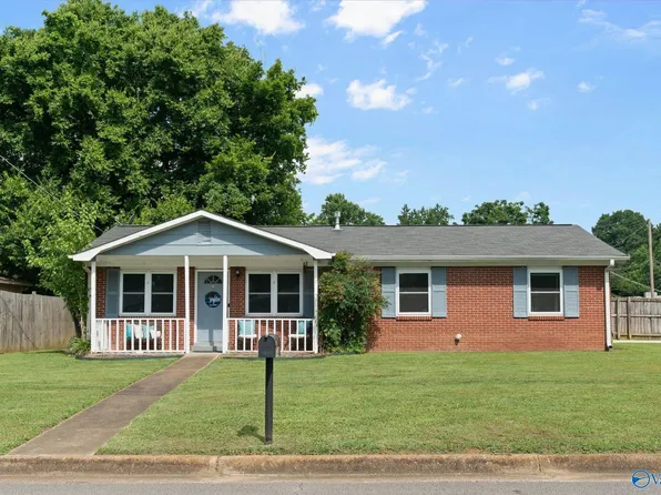 14000 Sandhurst Dr SW, Huntsville, AL 35803