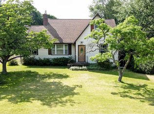 221 Swedesboro Rd, Gibbstown, NJ 08027