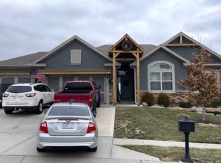 2114 Victory Ln, Kearney, MO 64060