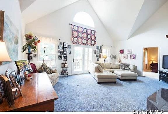 3rd image of 242 Baird Cove Rd