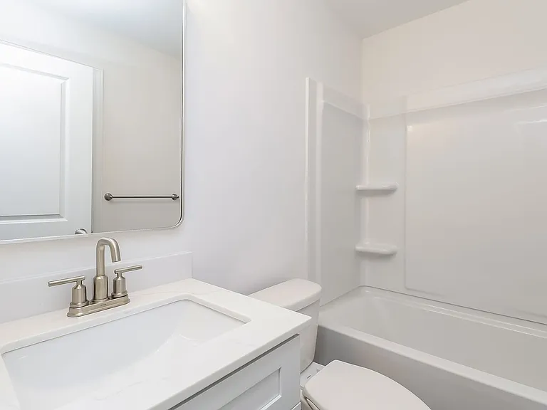 716 Drakeford Ct — Photo 11