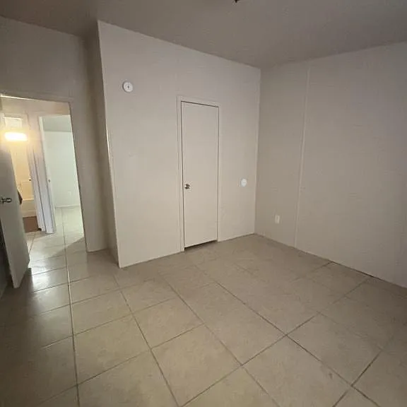 5521 S Bonney Ave — Photo 5