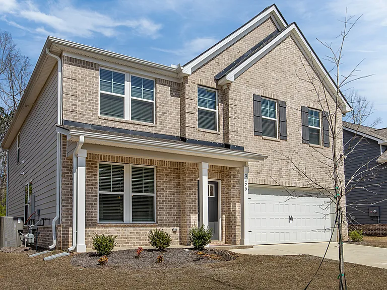 3129 Thicket Ln — Photo 2
