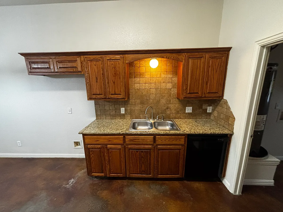 Building Photo - 507 E Zenith Ave #A