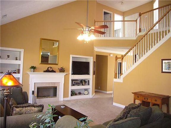 2nd image of 3000 Brisbane Dr