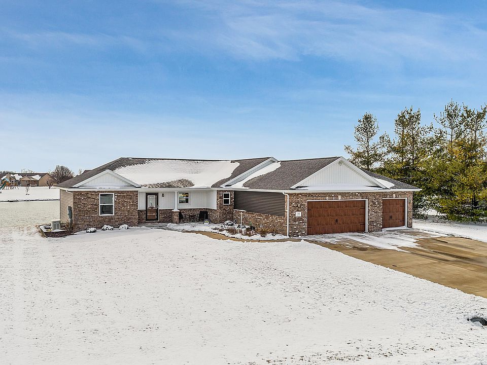 105 Oak Valley Dr, Goodfield, IL 61742 Zillow