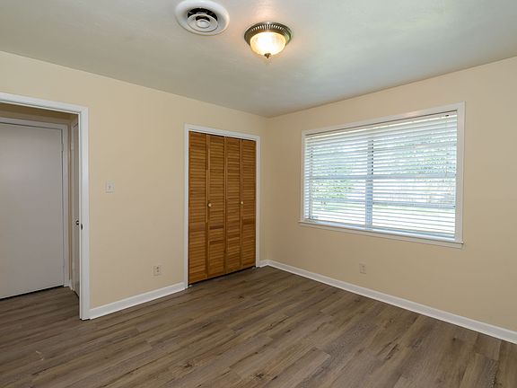 4th image of 153 Rosine St
