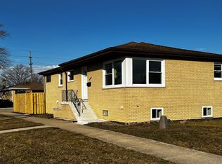 7758 Mulligan Ave, Burbank, IL 60459