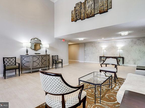 4th image of 801 S Pitt St APT 333