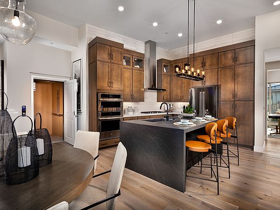 Summit Kitchen
