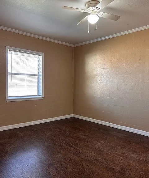 Country Place Apartments — Photo 15