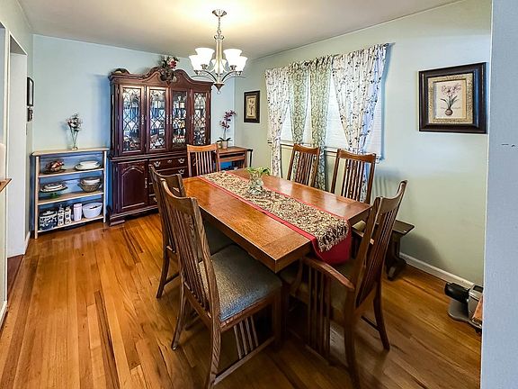 3rd image of 238 Terrace Ave