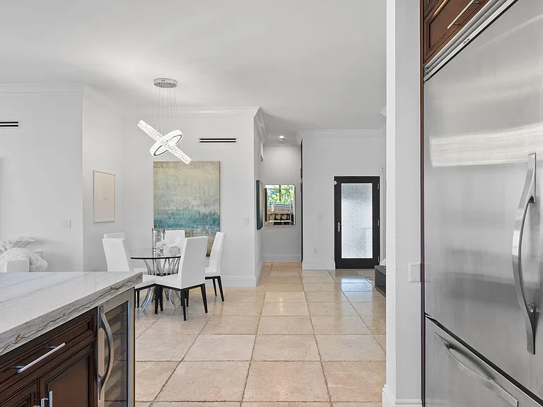 1680 S Ocean Ln #250 — Photo 6