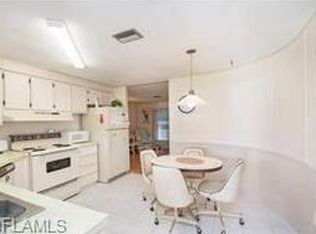 541 Charlemagne Blvd, Naples, FL 34112