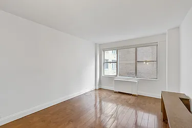 Rented by Nest Seekers International