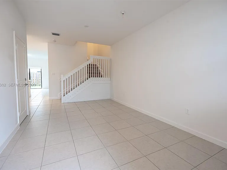 11933 SW 244th Ln — Photo 2