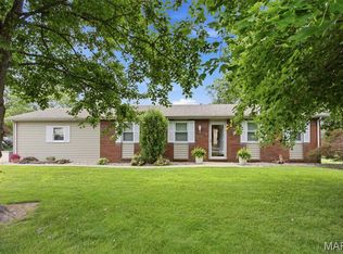 2210 Broadway, Highland, IL 62249