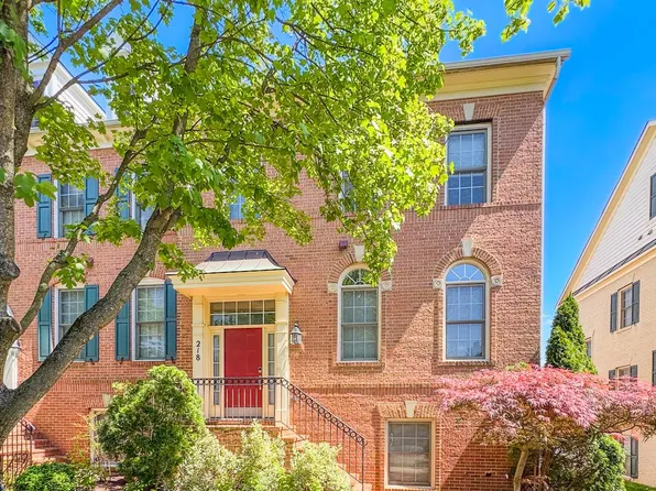 218 Cork Tree Ln, Rockville, MD 20850