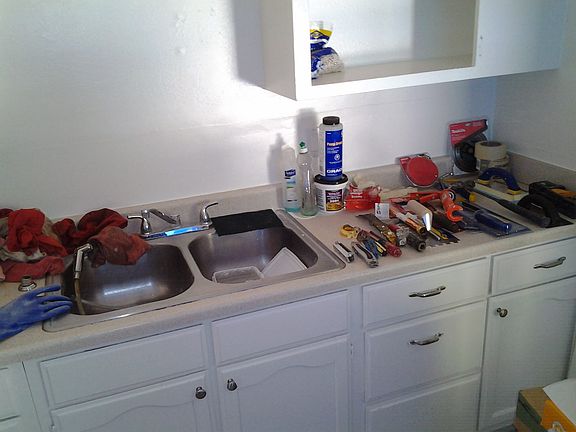 Kitchen (handyman workspace)