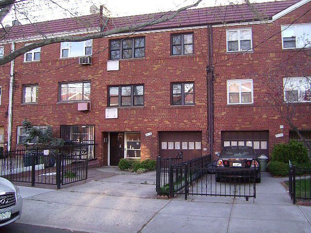 1st image of 3210 75th St