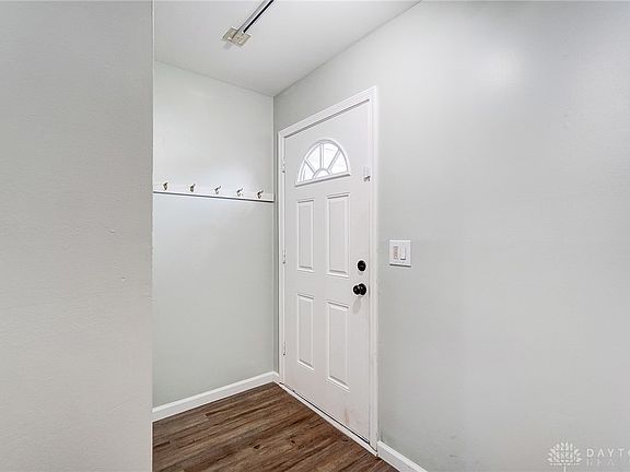 3rd image of 6432 Tantamount Ln