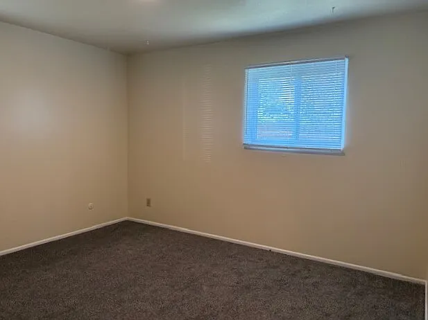 126 Saranac Dr — Photo 20