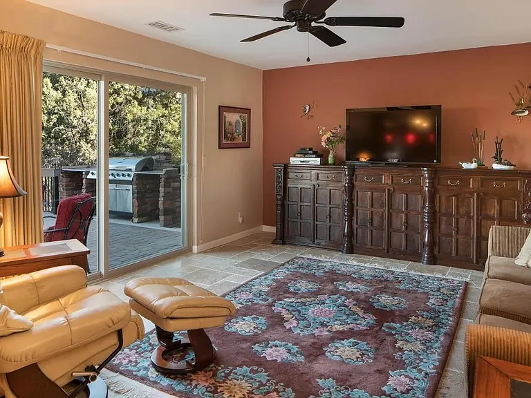 2 Morgan Rd — Photo 20