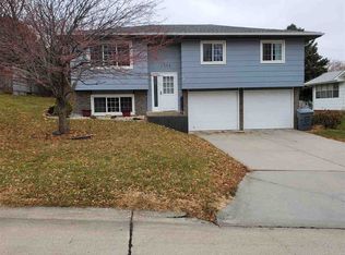 2308 Belmont Dr, Norfolk, NE 68701