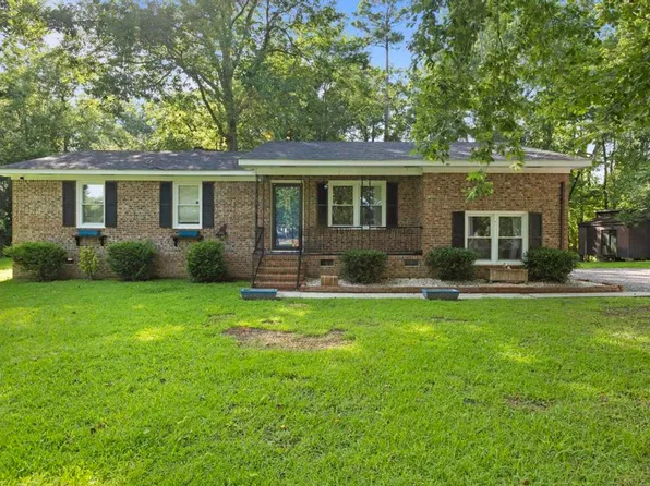 208 Toni Dr, Jacksonville, NC 28546