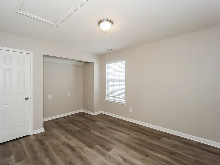 4423 Ravenwood Dr — Photo 15