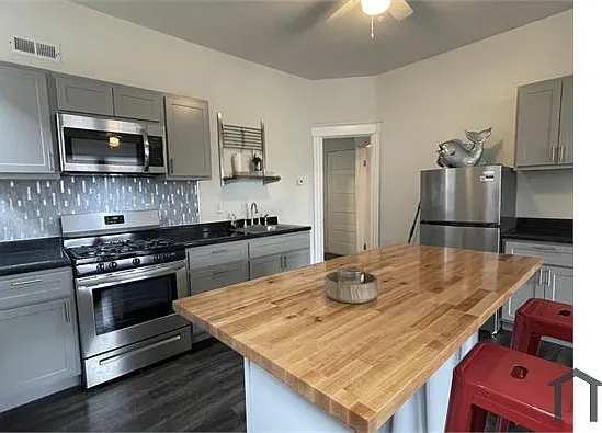 4537 S Compton Ave #2 — Photo 2