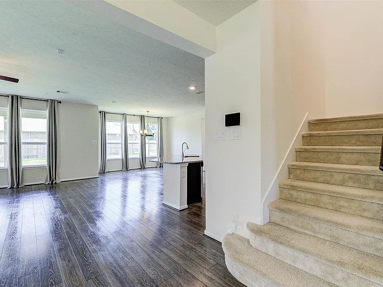 15623 Hanover Breeze Ln — Photo 11