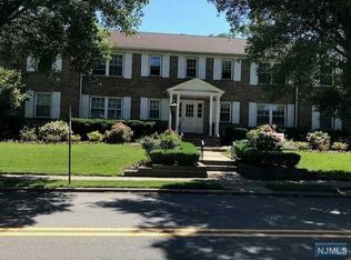 374 E Ridgewood Ave APT 7, Ridgewood, NJ 07450