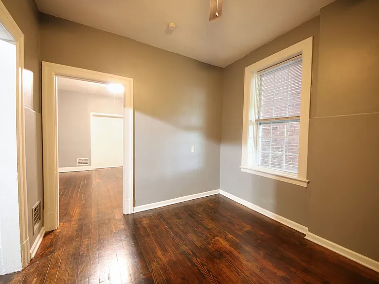 4637 Virginia Ave — Photo 11