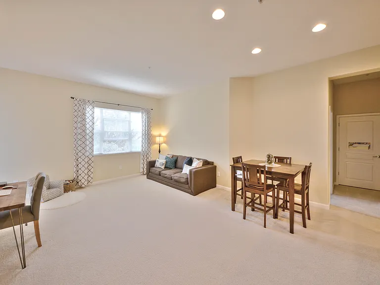 1883 Agnew Rd #113 — Photo 2